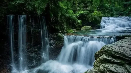 Curug Balong Endah, Pesona Air Terjun Cantik Nan Memesona di Garut