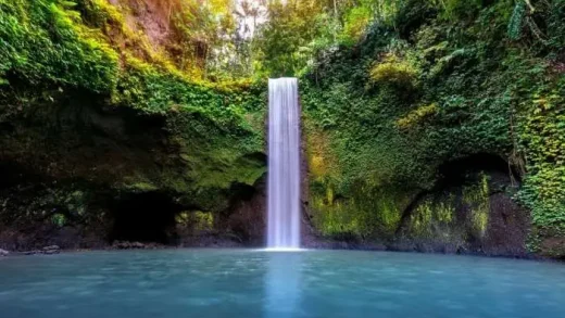 Air Terjun Sipiso Piso, Air Terjun Eksotis dengan Keindahan Danau Toba di Karo