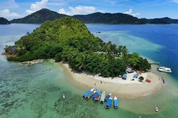 Pulau Mandeh, Destinasi Wisata Alam yang Menakjubkan di Pesisir Selatan