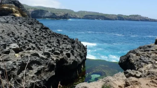 Tempat Wisata Terbaik di Nusa Penida yang Harus Anda Kunjungi